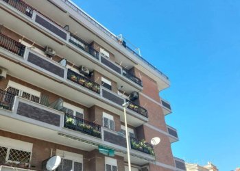 Facciata - Box corso Duca di Genova, 145, Roma (zona Lido di Ostia) - foto 3