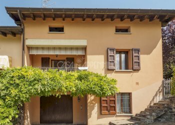 Villa a Schiera Montefiorino - foto 1