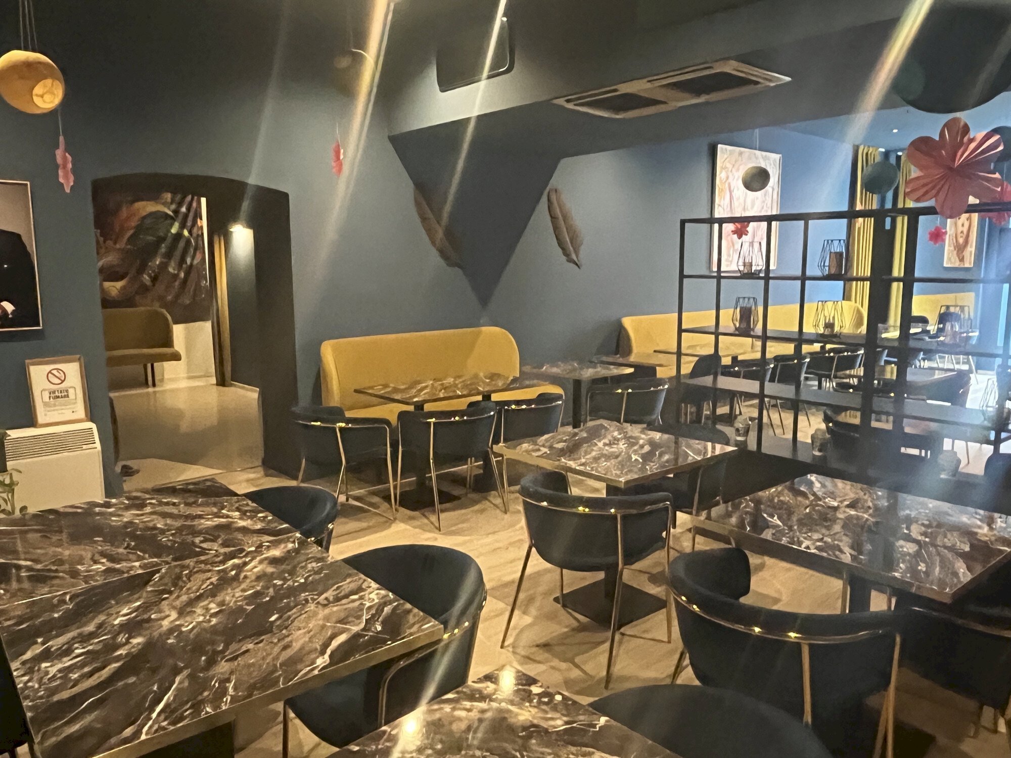 Negozio Via Roma, 31, Cuneo (zona Centro Storico) - foto 2