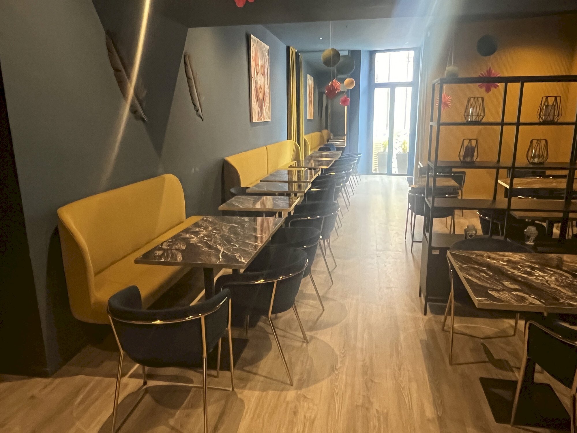 Negozio Via Roma, 31, Cuneo (zona Centro Storico) - foto 3