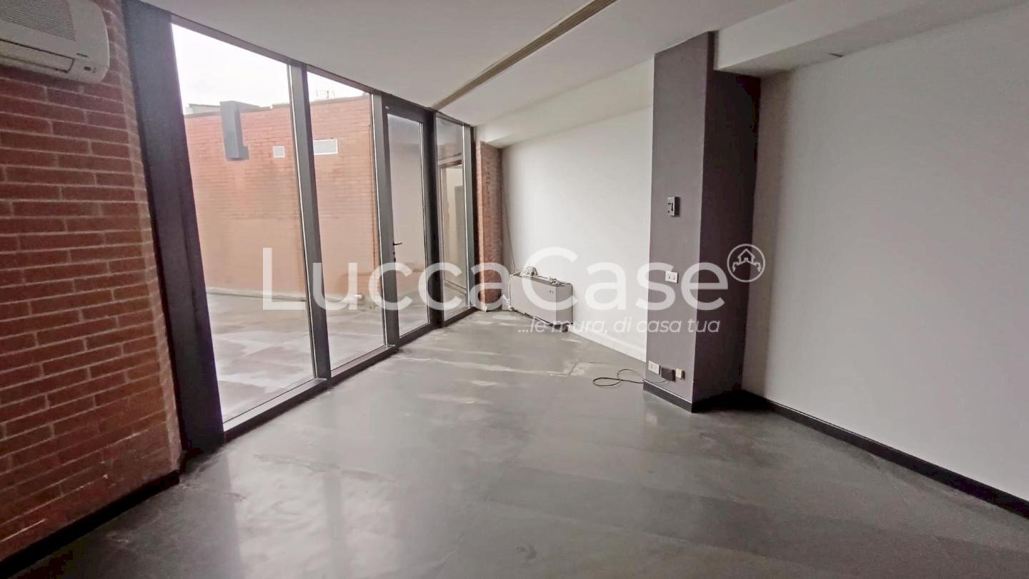 Ufficio Lucca (zona Sant'Anna) - foto 1