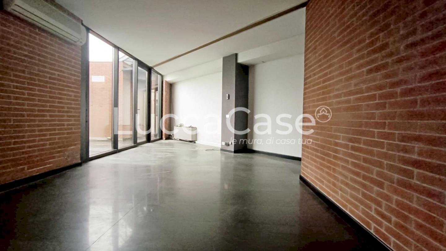 Ufficio Lucca (zona Sant'Anna) - foto 2