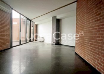 Office Lucca (neighborhood Sant'Anna) - photo 2