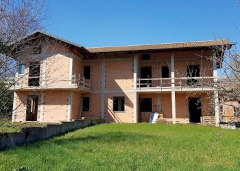 Villa Bifamiliare Bagnolo Piemonte - foto 1