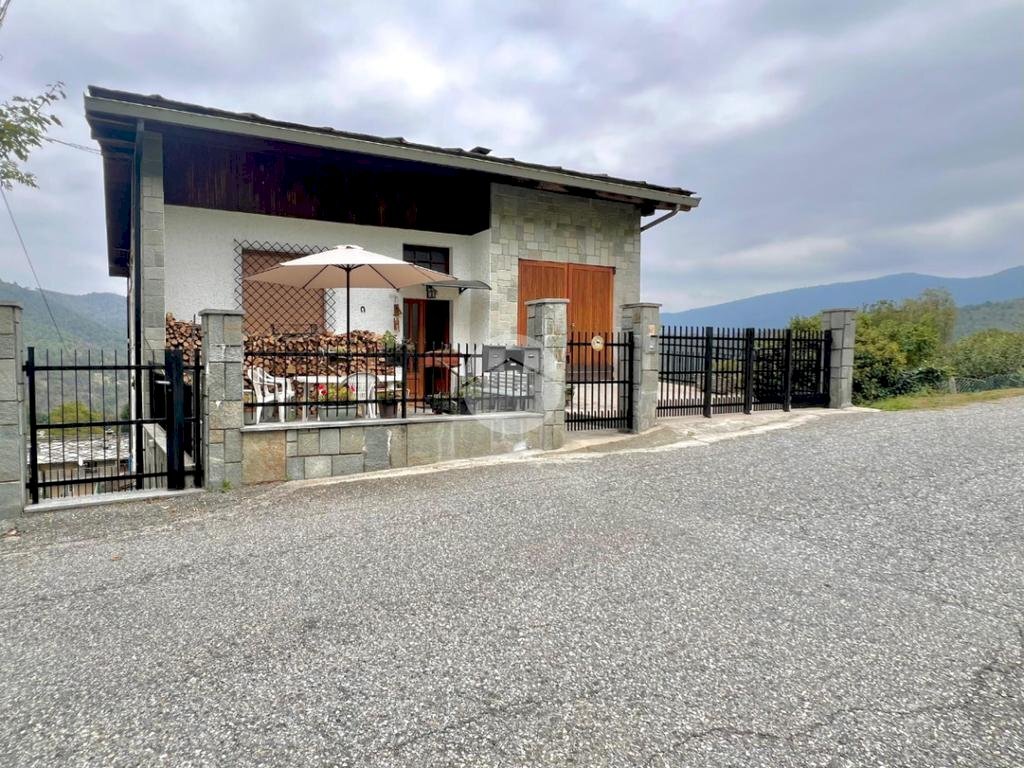 Three-room apartment Via Fontana, Traves - photo 2