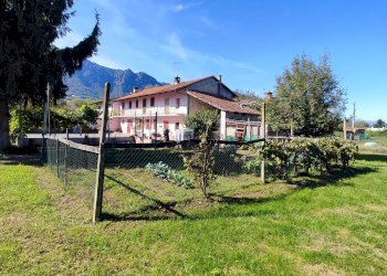 Casa indipendente Via Chiesa, 11, Envie - foto 1