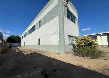 Capannone Strada Cardana, Romentino - foto 6