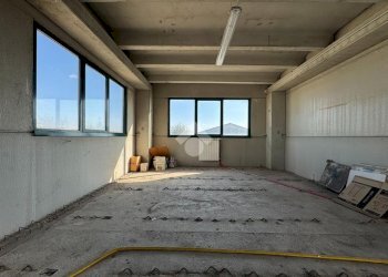 Capannone Strada Cardana, Romentino - foto 13