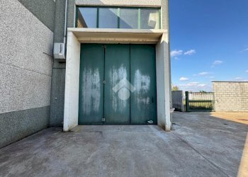 Capannone Strada Cardana, Romentino - foto 31