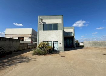 Capannone Strada Cardana, Romentino - foto 39