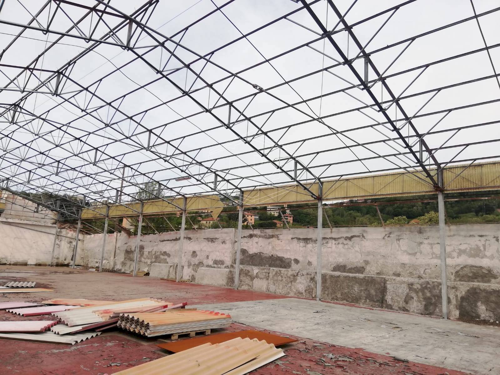 Capannone Via Sardorella, Genova (zona Bolzaneto) - foto 3