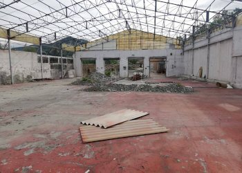 Capannone Via Sardorella, Genova (zona Bolzaneto) - foto 2