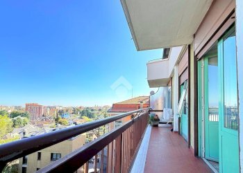 Four-room apartment Via Giacomo Matteotti, Bollate - photo 5