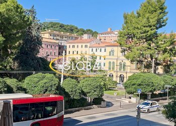 Foto 1 - Quadrilocale Piazza Stamira, Ancona - foto 1