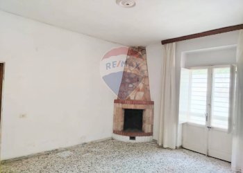 Stanza vuota - Casa indipendente Via Fatiguso
 
6, Cassano delle Murge - foto 2