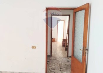 Hall / corridoio - Casa indipendente Via Fatiguso
 
6, Cassano delle Murge - foto 11