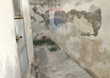 Stanza vuota - Casa indipendente Via Fatiguso
 
6, Cassano delle Murge - foto 15