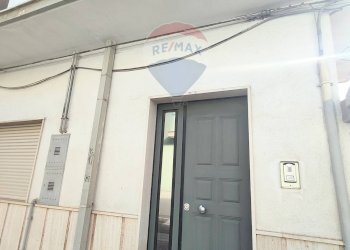 Edificio all\'aperto - Casa indipendente Via Fatiguso
 
6, Cassano delle Murge - foto 2