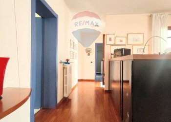 Hall / corridoio - Casa indipendente Via Fatiguso
 
6, Cassano delle Murge - foto 11