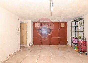 Hall / corridoio - Casa indipendente Via Santissimo Salvatore
 
6-8, Caltagirone - foto 17