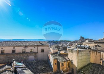 Edificio all\'aperto - Casa indipendente Via Santissimo Salvatore
 
6-8, Caltagirone - foto 21