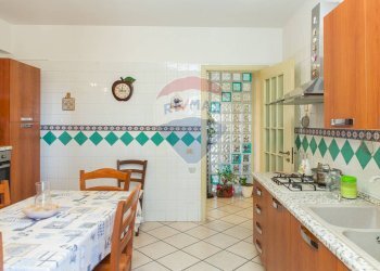 Cucina - Quadrilocale Via Sebastiano Catania
 
300, Catania - foto 13