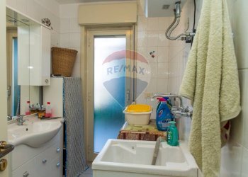 Bagno - Quadrilocale Via Sebastiano Catania
 
300, Catania - foto 17