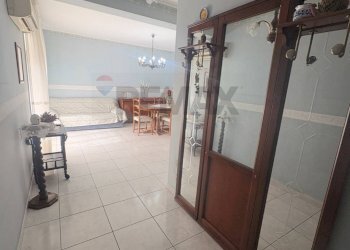 Hall / corridoio - Trilocale Viale Moncada
 
11 C, Catania - foto 27