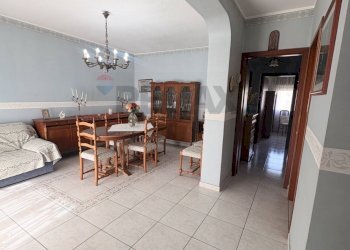 Sala da pranzo - Trilocale Viale Moncada
 
11 C, Catania - foto 36