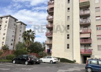 Edificio all\'aperto - Trilocale Viale Moncada
 
11 C, Catania - foto 49