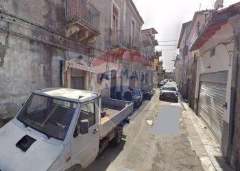 Edificio all\'aperto - Casa indipendente Via Testulla
 
51, Catania - foto 7