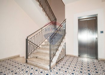 Scale - Appartamento Via Etnea
 
90, Gravina di Catania - foto 21