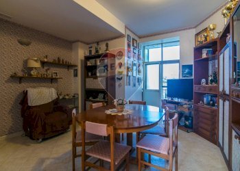 Sala da pranzo - Appartamento Piazza Trento
 
2, Catania - foto 12