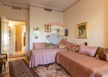 Camera / camera da letto - Appartamento Piazza Trento
 
2, Catania - foto 22