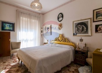 Camera / camera da letto - Appartamento Piazza Trento
 
2, Catania - foto 23