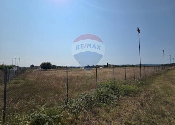 Edificio all\'aperto - Terreno agricolo Via I Piani
snc, Terranuova Bracciolini - foto 8