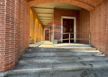 Scale - Locale Commerciale via sant anna
 
2, Rivarolo Canavese - foto 8