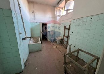 Bagno - Locale Commerciale via sant anna
 
2, Rivarolo Canavese - foto 35