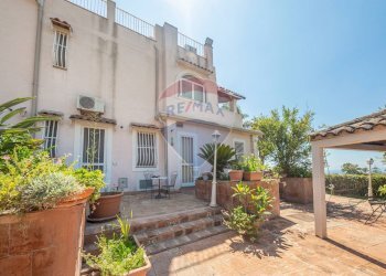 Casa all\'aperto - Villa Via Empedocle, Aci Castello - foto 1