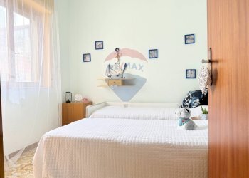 Camera / camera da letto - Quadrilocale via spiaggia
 
307, Mascali - foto 12