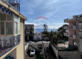 Edificio all\'aperto - Quadrilocale via spiaggia
 
307, Mascali - foto 32