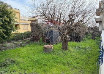 Giardino - Quadrilocale via spiaggia
 
307, Mascali - foto 35