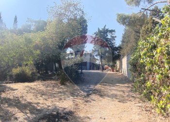 Giardino - Villa VIA PORTOSALVO
 
14, Caltagirone - foto 14