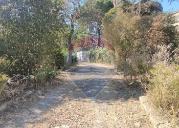 Giardino - Villa VIA PORTOSALVO
 
14, Caltagirone - foto 16