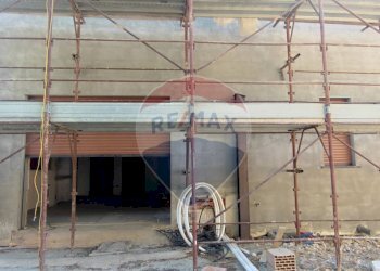 Edificio all\'aperto - Villa VIA PORTOSALVO
 
14, Caltagirone - foto 24