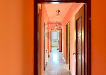 Hall / corridoio - Trilocale via Martedina
 
s/n, Mineo - foto 6