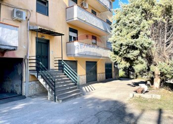 Edificio all\'aperto - Trilocale via Martedina
 
s/n, Mineo - foto 11