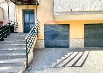 Scale - Trilocale via Martedina
 
s/n, Mineo - foto 32