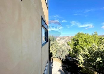 Edificio all\'aperto - Trilocale via Martedina
 
s/n, Mineo - foto 55