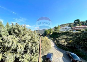 Vista delle montagne - Trilocale via Martedina
 
s/n, Mineo - foto 56